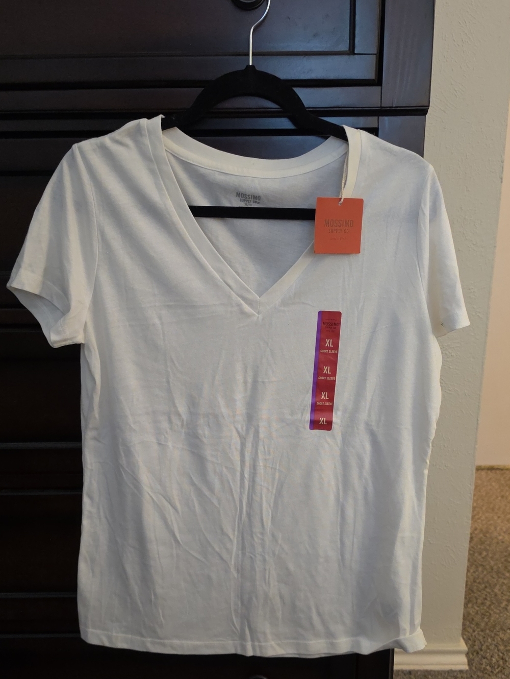 Mossimo Supply Co. Women's White V-Neck Short Sleeve Tee